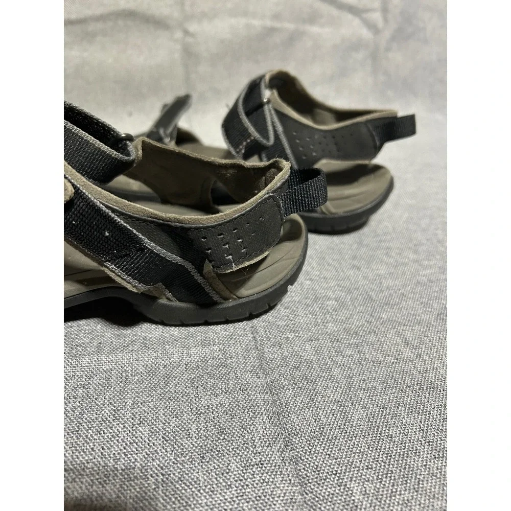Teva Sandals Womens 7 Grey Black Strappy Athletic Outdoor Hiking Water Sandals‎